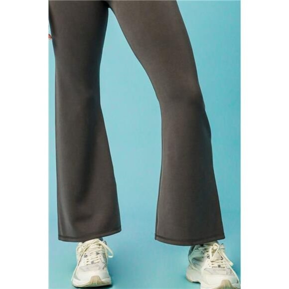 NWT‎ Umgee High-Waisted Flare Leggings - Picture 2 of 3